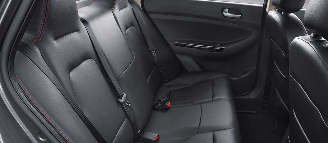 جک J4 بخریم یا دانگ فنگ S30؟