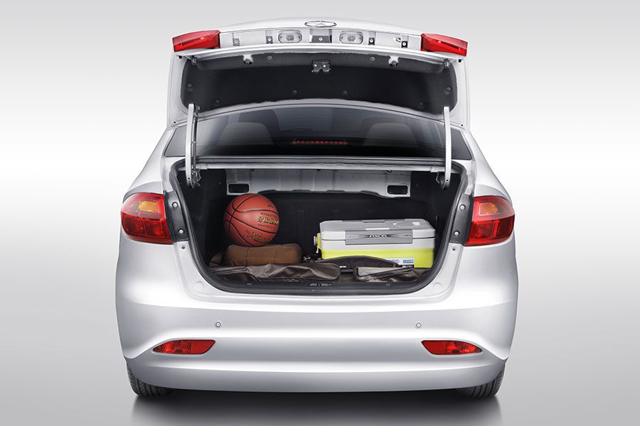 جک J4 بخریم یا دانگ فنگ S30؟