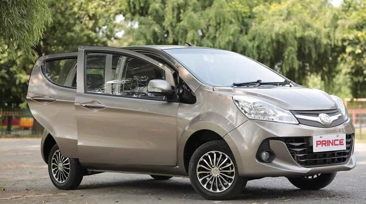 پاکستان هم اولین خودروی ملی خود را روانه بازار می‌کند