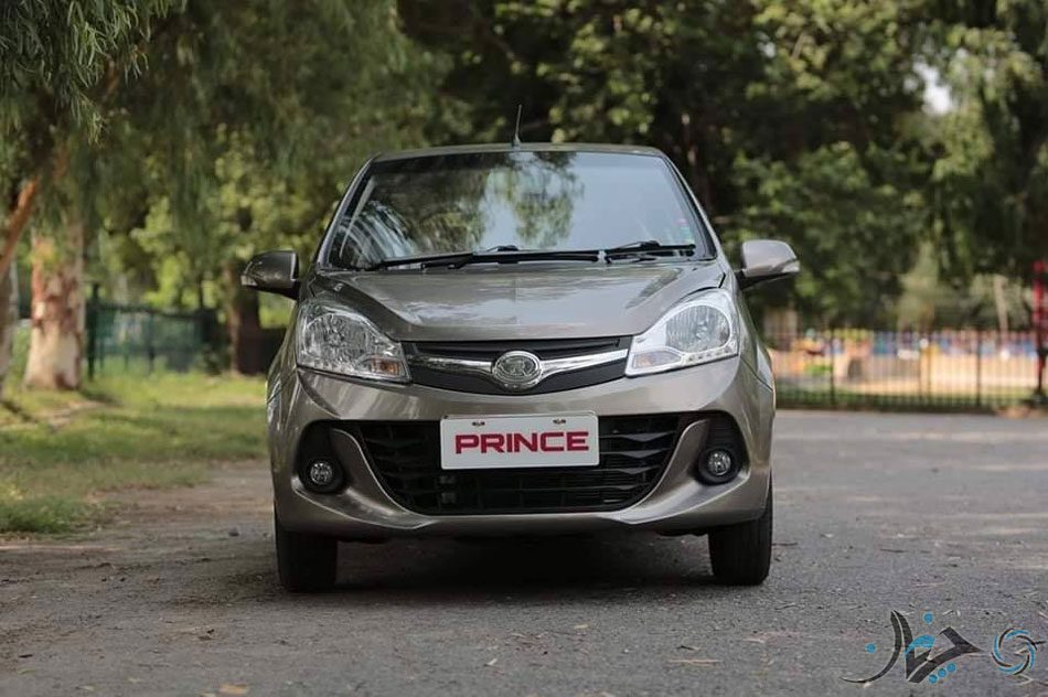 پاکستان هم اولین خودروی ملی خود را روانه بازار می‌کند