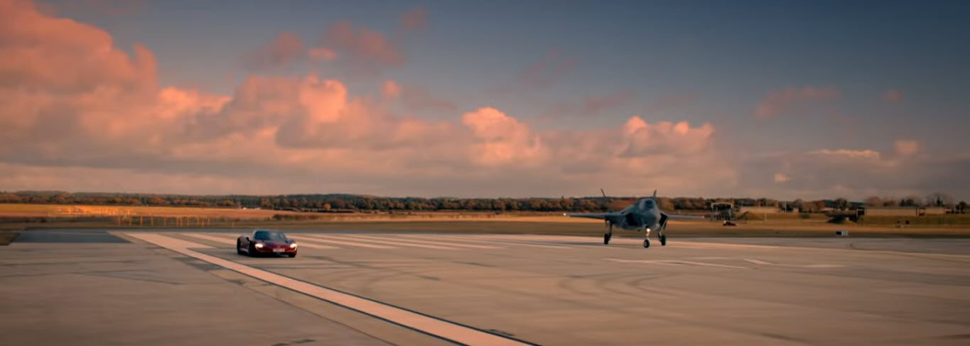 تماشا کنید؛ یک درگ جذاب بین مک لارن اسپیدتیل و جنگنده F-35 در برنامه تاپ گیر!
