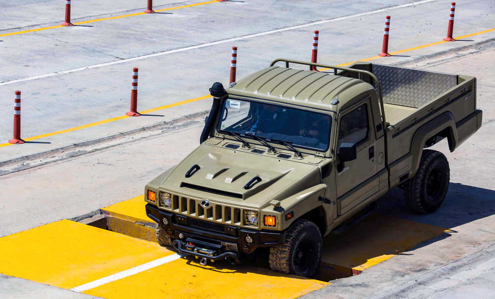 نگاهی کوتاه به پیکاپ ایرانی ارس 2 به مناسبت روز ارتش