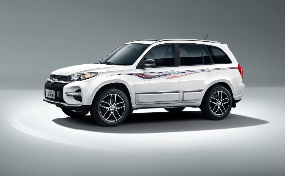 معرفی کوتاه محصولات جدید مدیران خودرو در آخرین سال قرن