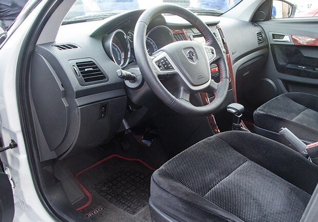 نگاهی کامل به دنا پلاس اتوماتیک؛ لوکس ترین محصول خودکفایی صنعت خودروسازی!