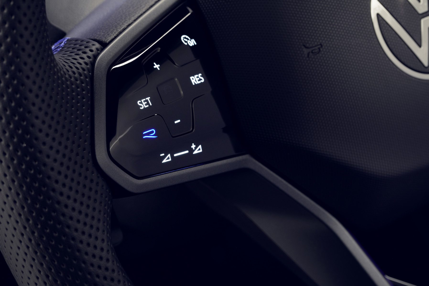 فولکس واگن رسما Tiguan R 2021 را معرفی کرد