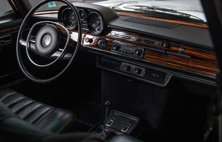 مرسدس 300 SEL مدل 1969؛ نمادی از برتری و قدرت در قرن بیستم! مرسدس 300 SEL مدل 1969؛ نمادی از برتری و قدرت در قرن بیستم!