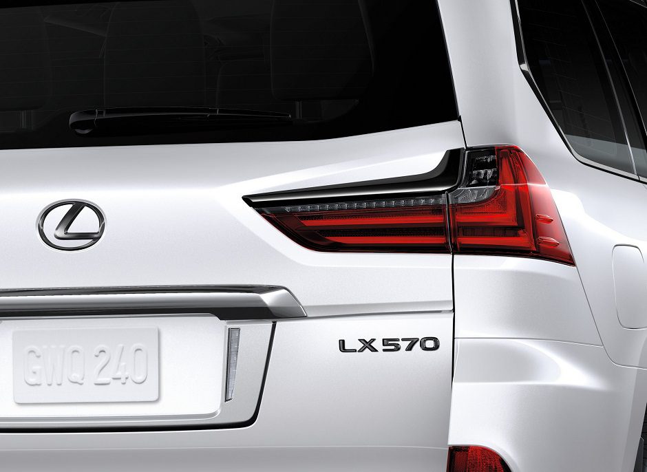 لکسوس LX570 2021 با تغییرات جزئی رسماً معرفی شد + عکس