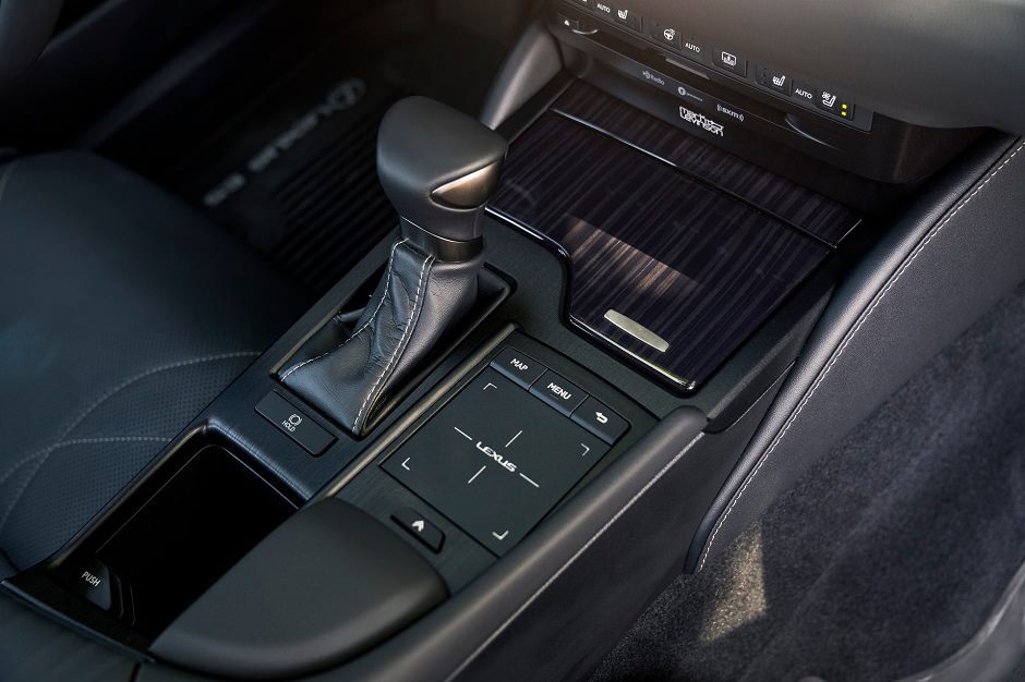 لکسوس ES250 2021 معرفی شد + مشخصات فنی و تصاویر