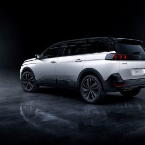 پژو 5008 رسما توسط پژو رونمایی شد