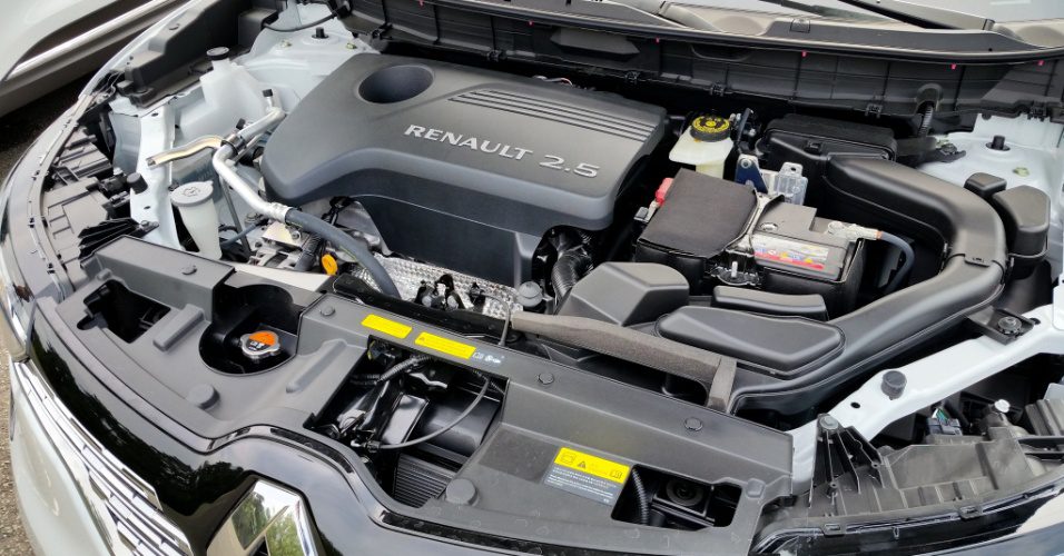 نگاهی کوتاه به رنو کولئوس 2017 + قیمت خودرو در بازار