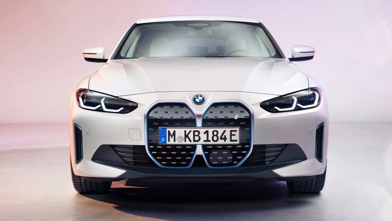 خودروی الکتریکی جدید BMW i4 مدل 2021 رونمایی شد