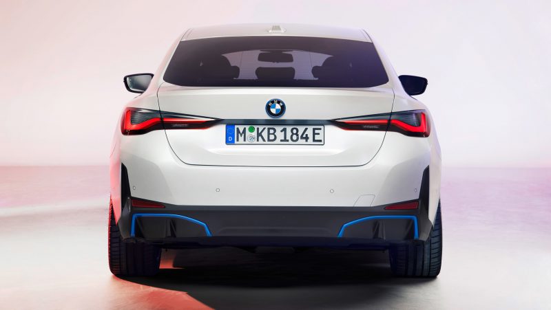خودروی الکتریکی جدید BMW i4 مدل 2021 رونمایی شد