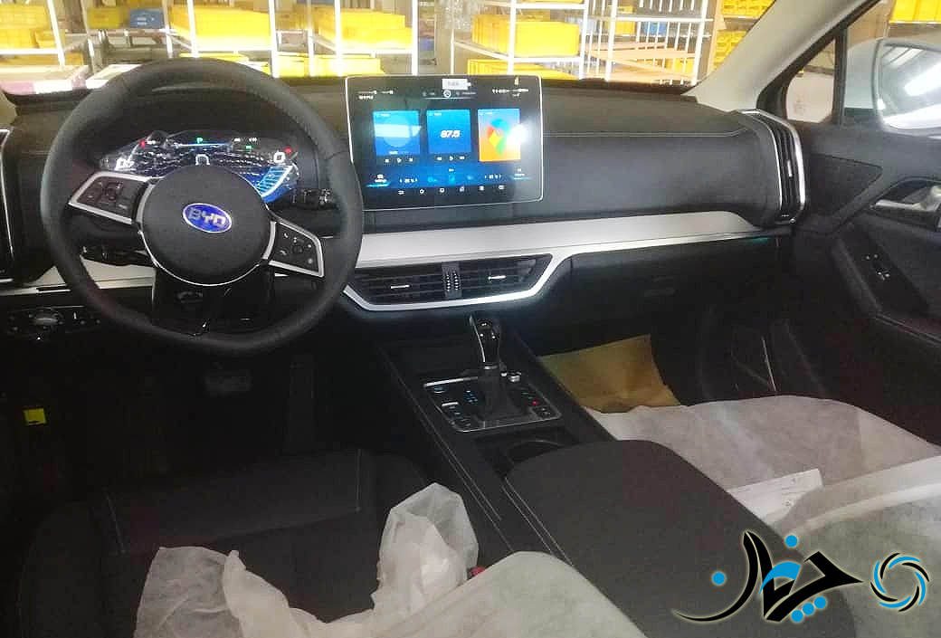 تصاویری از ورود بی وای دی تانگ (BYD Tang) به شرکت کارمانیا