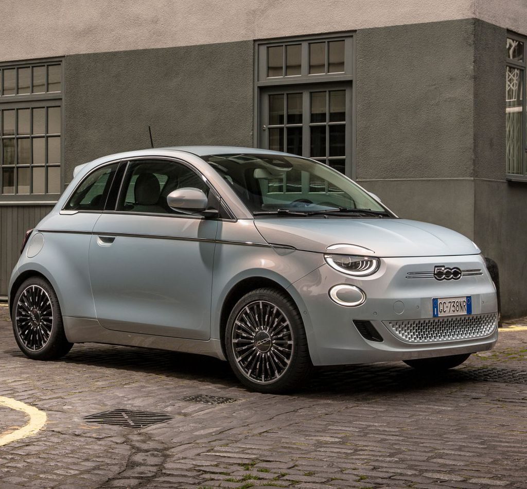 مالکان مدل جدید فیات ۵۰۰ برای رانندگیِ خوب، رمز‌ارز دریافت می‌کنند!