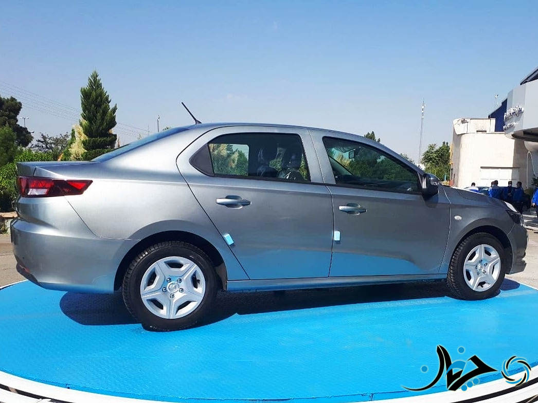 اولین سری از تارا دستی توسط ایران خودرو به مشتریان تحویل داده شد