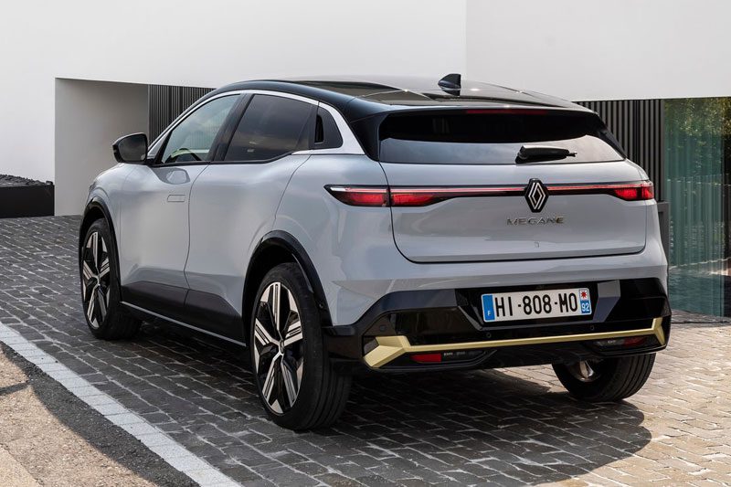 نسل جدید رنو مگان E-Tech به‌صورت کراس‌اوور الکتریکی معرفی شد