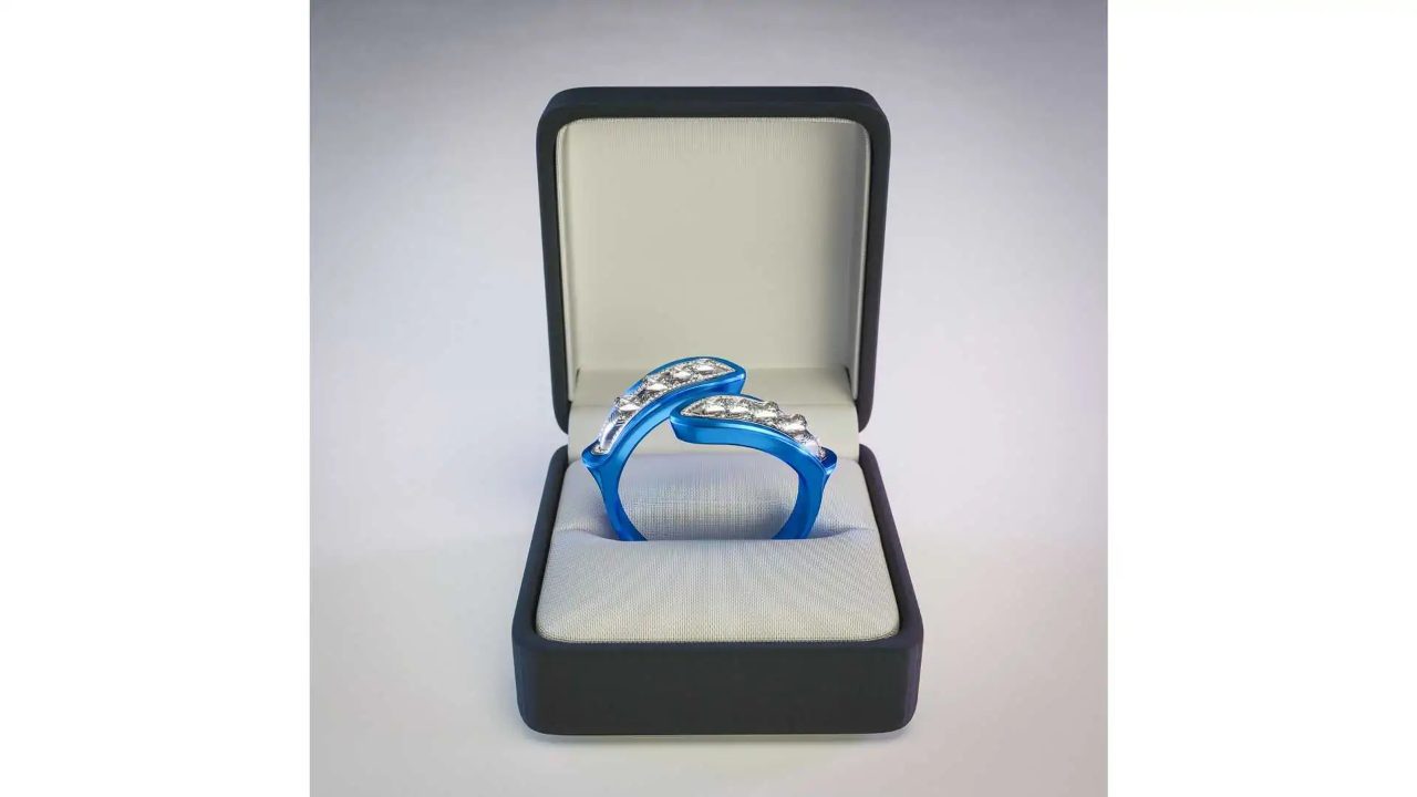 حلقه‌های نامزدی الهام گرفته از Ford Fiesta را ببینید!