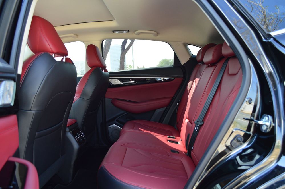 نگاهی به CS85، شاسی‌بلند جذاب چانگان