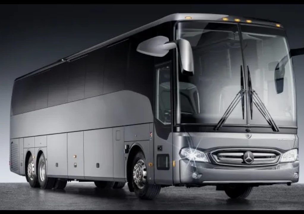 اتوبوس لوکس و قدرتمند مرسدس بنز را ببینید!