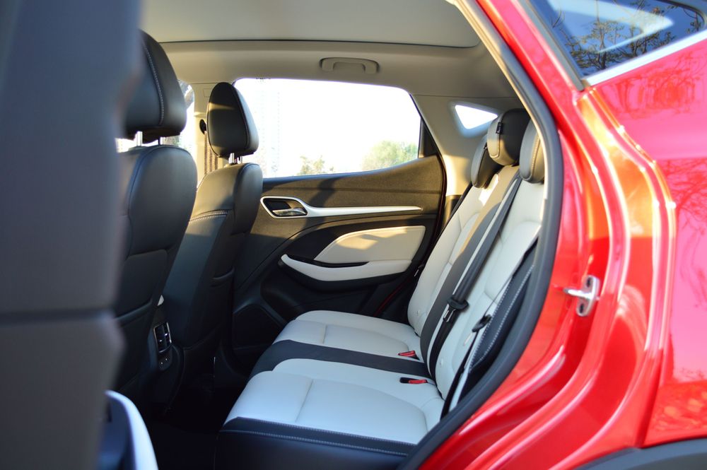 نگاهی به ZS TURBO، شاسی بلند کوچک ام جی