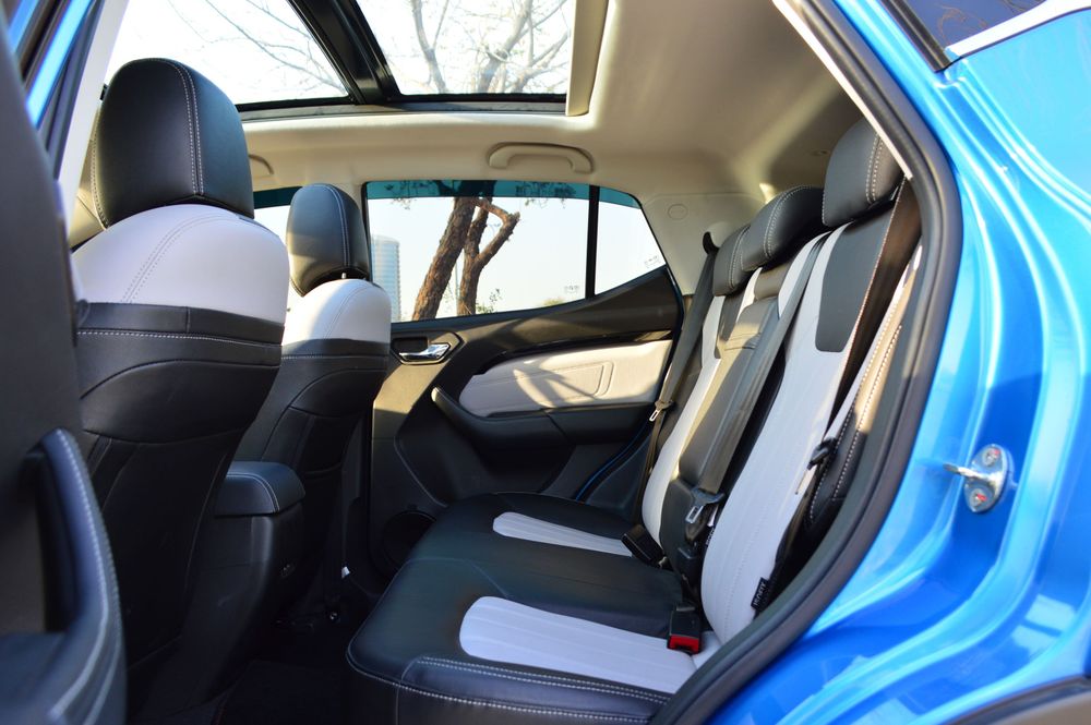 بررسی DX3، کراس اوور زیبای سوئیست