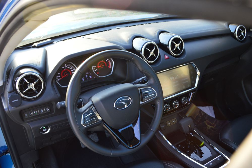 بررسی DX3، کراس اوور زیبای سوئیست