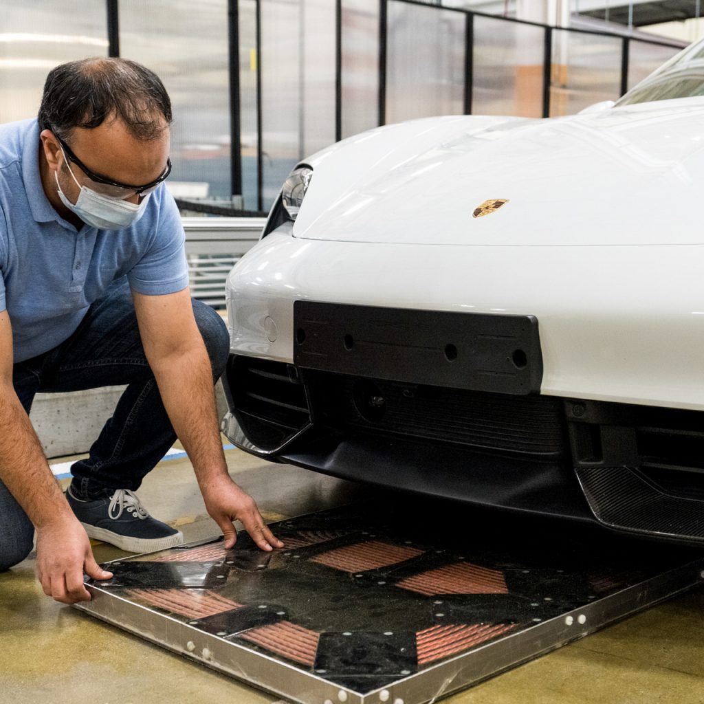 سیستم جدید شارژ بی سیم پورشه تایکان، شارژ خودرو را در ۱۰ دقیقه، از ۰ به ۸۰ درصد می‌رساند