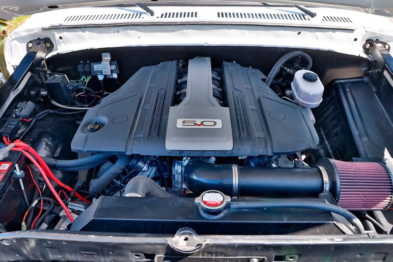 ترکیب فورد برانکوی کلاسیک با وانت مدرن فورد!