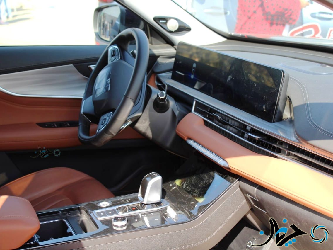 تصاویری جدید از لوگو و برند جدید مدیران خودرو برروی تیگو8 پرو دیده شد