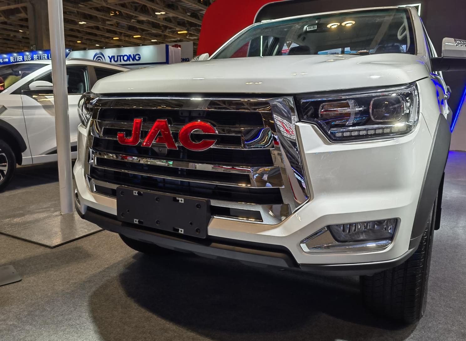 جک T8 برقی معرفی شد!