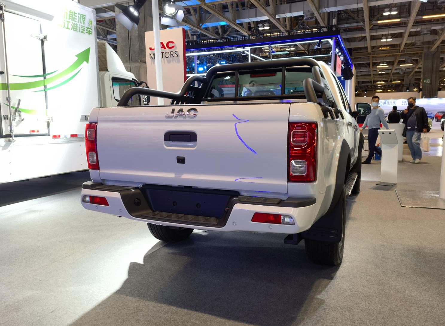 جک T8 برقی معرفی شد!