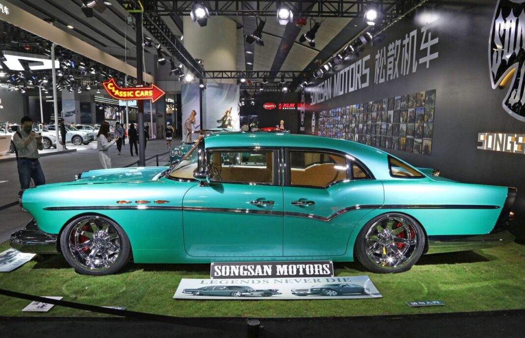 سونگسن مونتری، سدان کلاسیک آمریکایی با موتور مدرن چینی