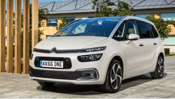 نحوه کلاس‌بندی خودروها بر اساس سایز آن‌ها به چه صورت است؟