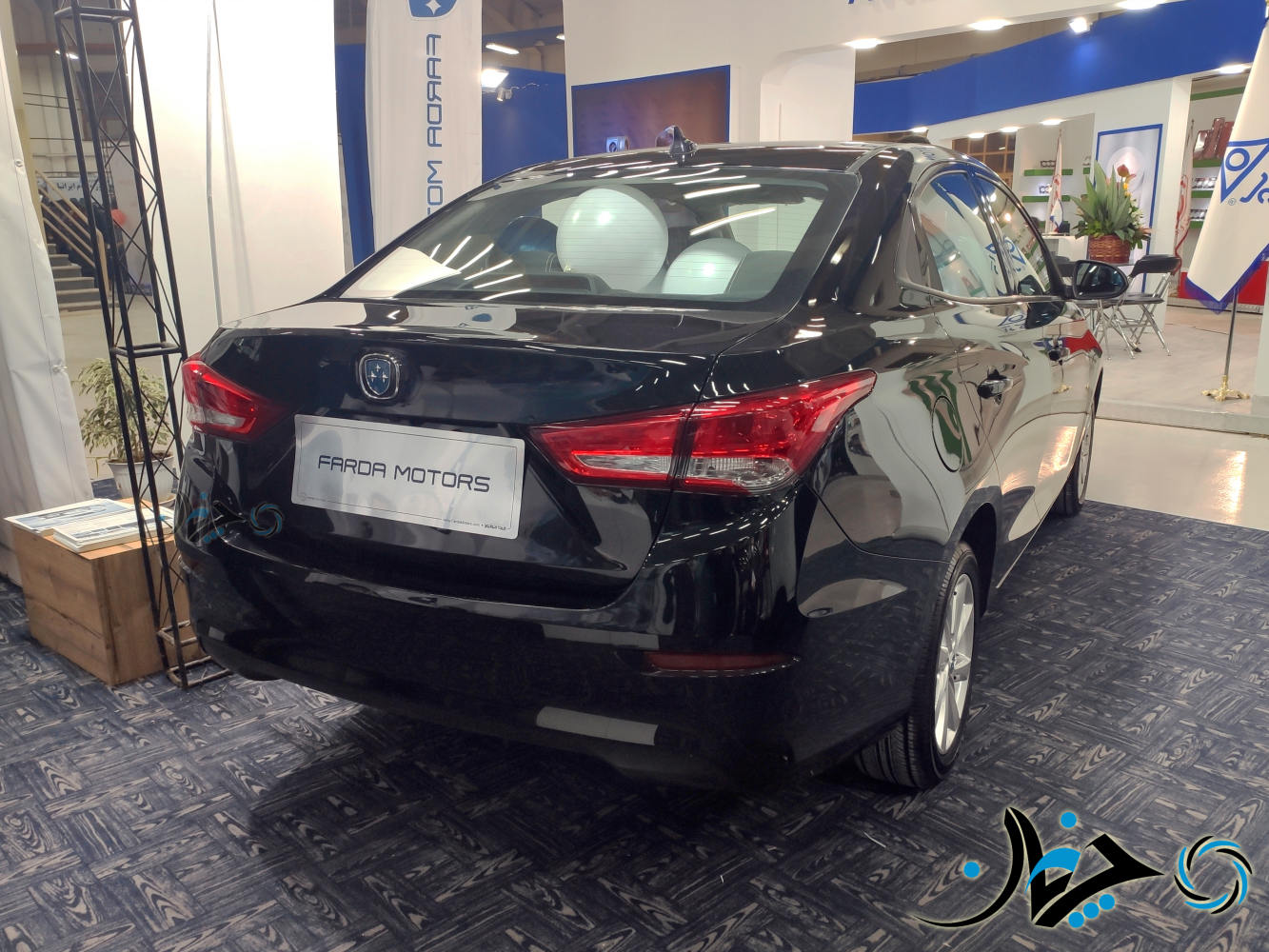 فردا 511 برای اولین‌بار با گیربکس دستی در نمایشگاه خودرو اردبیل 1400 دیده شد!