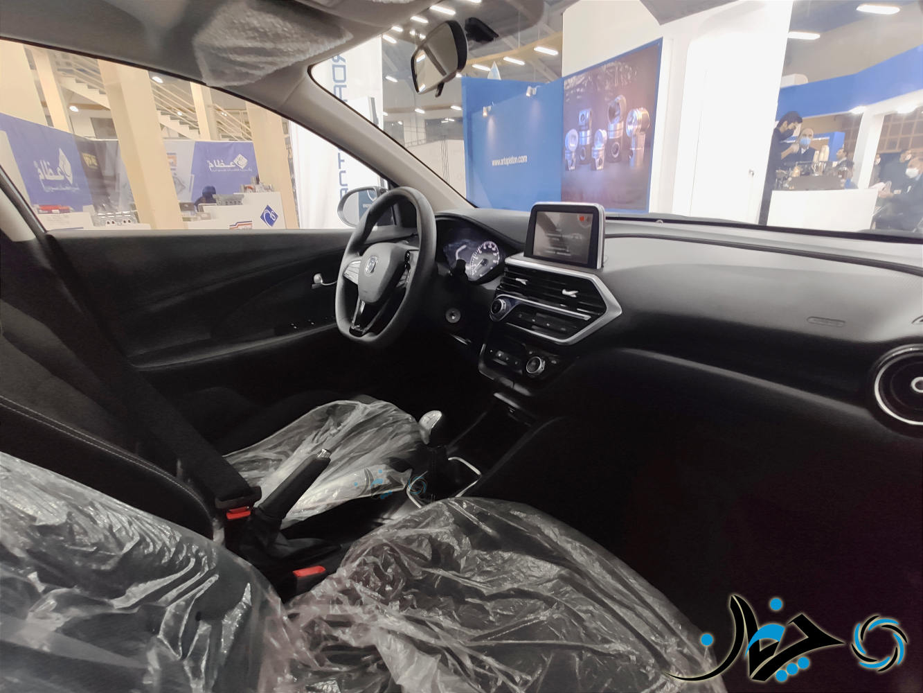 فردا 511 برای اولین‌بار با گیربکس دستی در نمایشگاه خودرو اردبیل 1400 دیده شد!