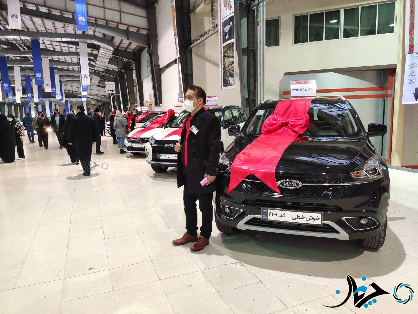 گزارش تصویری چرخان از نمایشگاه خودرو و قطعات استان زنجان 1400