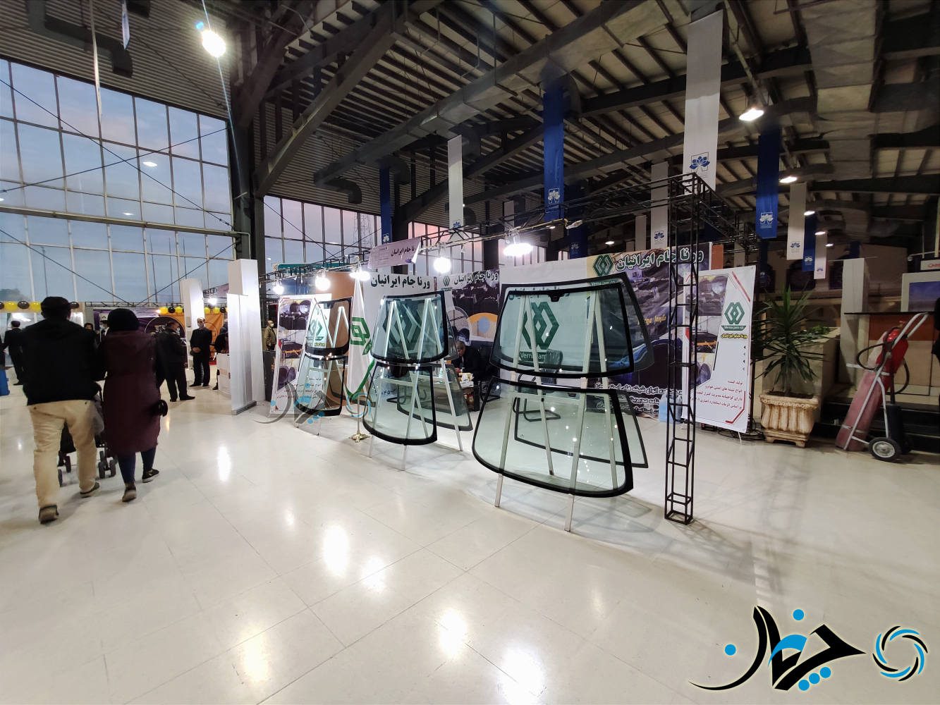 گزارش تصویری چرخان از نمایشگاه خودرو و قطعات استان زنجان 1400