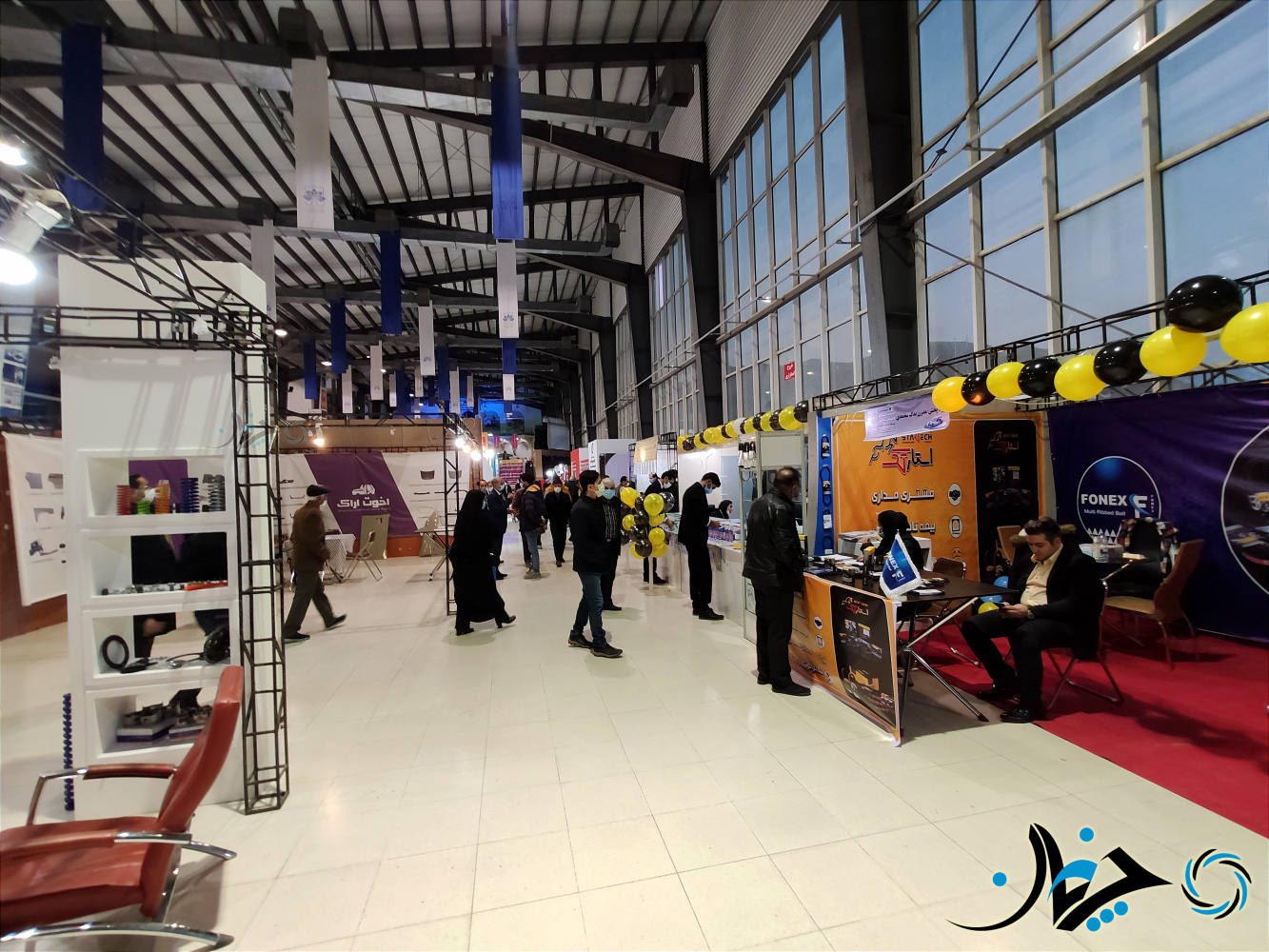 گزارش تصویری چرخان از نمایشگاه خودرو و قطعات استان زنجان 1400