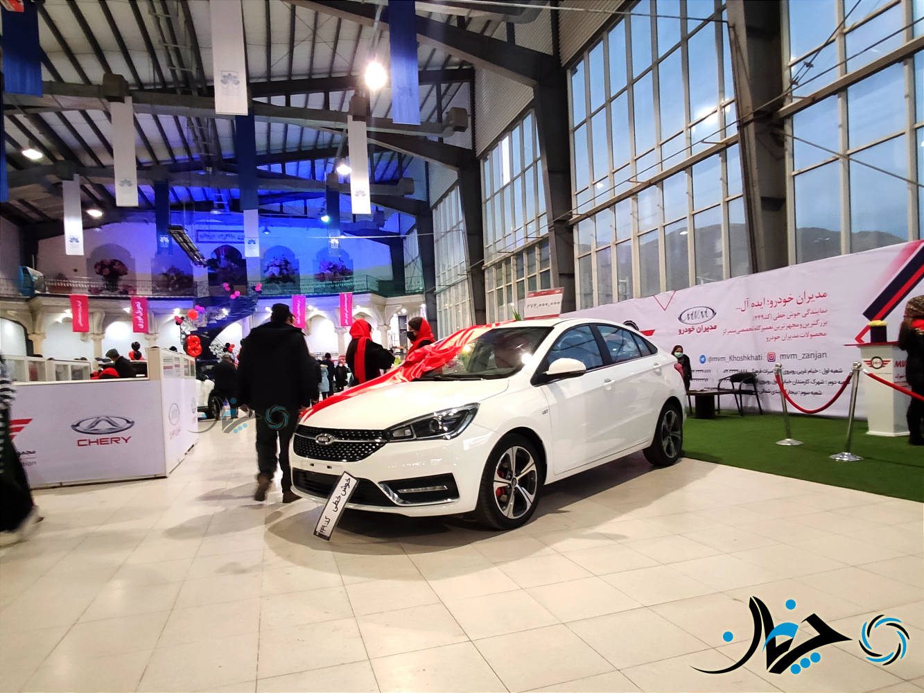 گزارش تصویری چرخان از نمایشگاه خودرو و قطعات استان زنجان 1400
