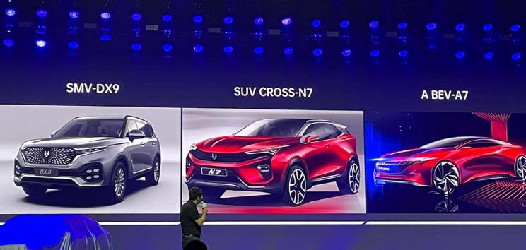 سوئیست DX9 به‌همراه دو خودروی مفهومی جدید، رسما معرفی شد