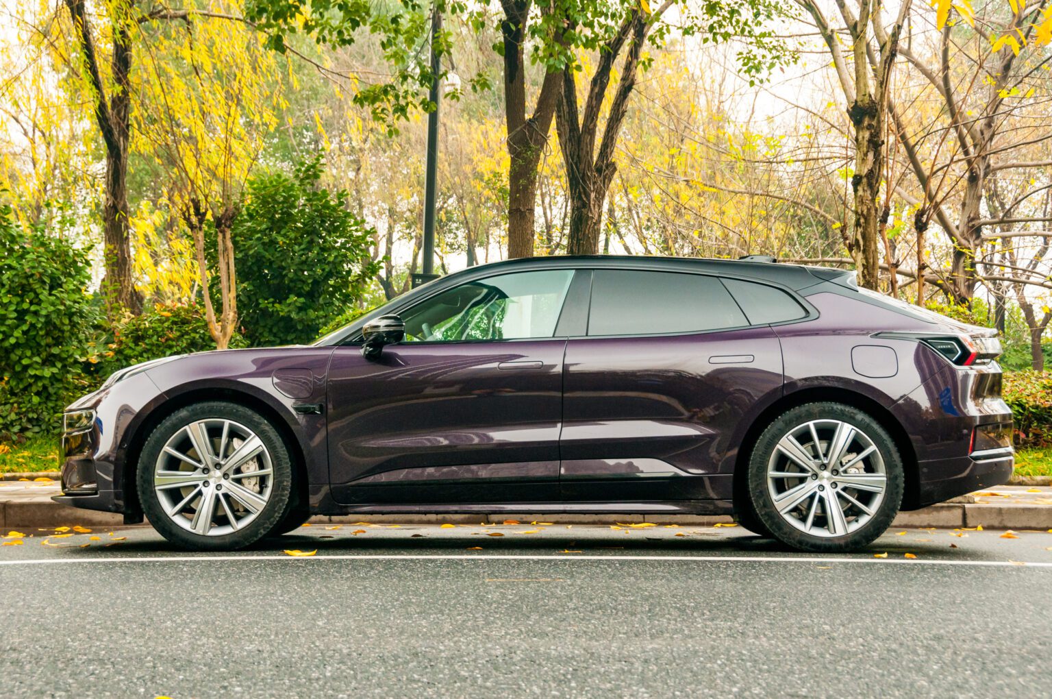 زیکر ۰۰۱، خودرویی منحصر‌به‌فرد از جیلی