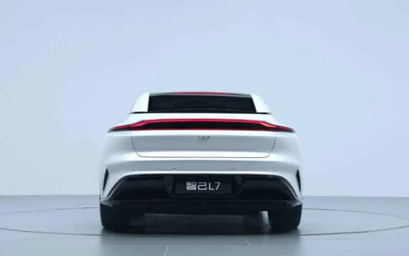 ساخت اولین خودروی الکتریکی با قابلیت شارژ وایرلس!