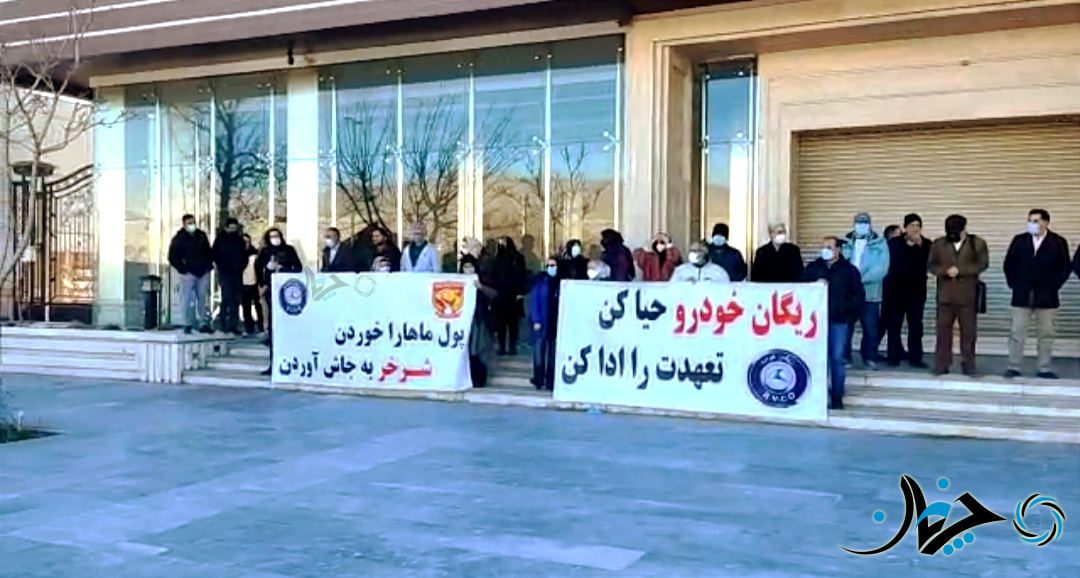 چند دهمین تجمع حواله‌داران شرکت ریگان خودرو انجام شد؛ شرکت، خودرو بده نیست!