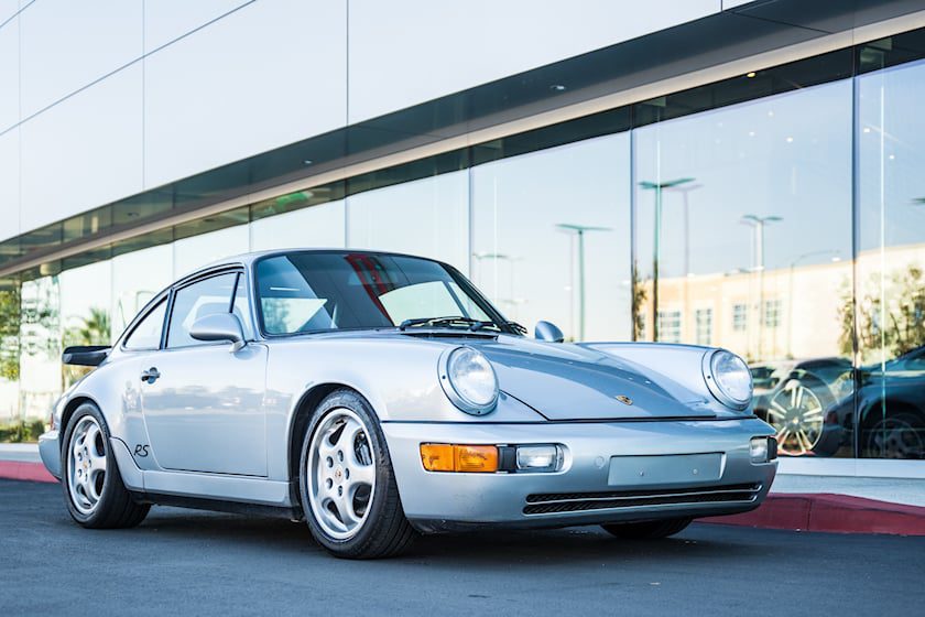 پورشه به ۱۲ خودروی اسپرت قدیمی جان تازه‌ای می‌بخشد