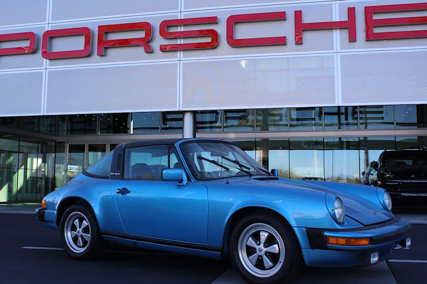 پورشه به ۱۲ خودروی اسپرت قدیمی جان تازه‌ای می‌بخشد