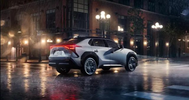 اولین خودروی برقی تویوتا از ۴۲۰۰۰ دلار شروع خواهد شد