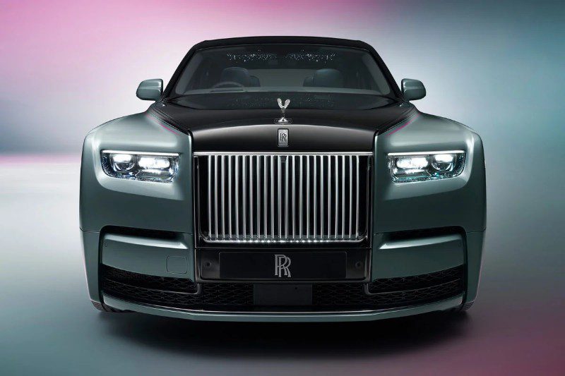 نسخه جدید رولزرویس فانتوم معرفی شد، مجلل‌ترین سدان دنیا