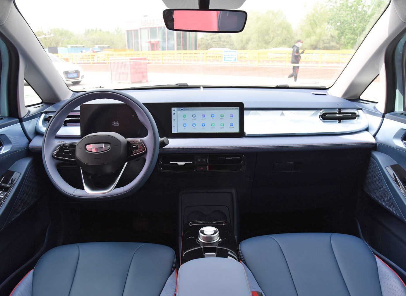 نمایش خودروی الکتریکی ژئومتری ای، محصولی از جیلی