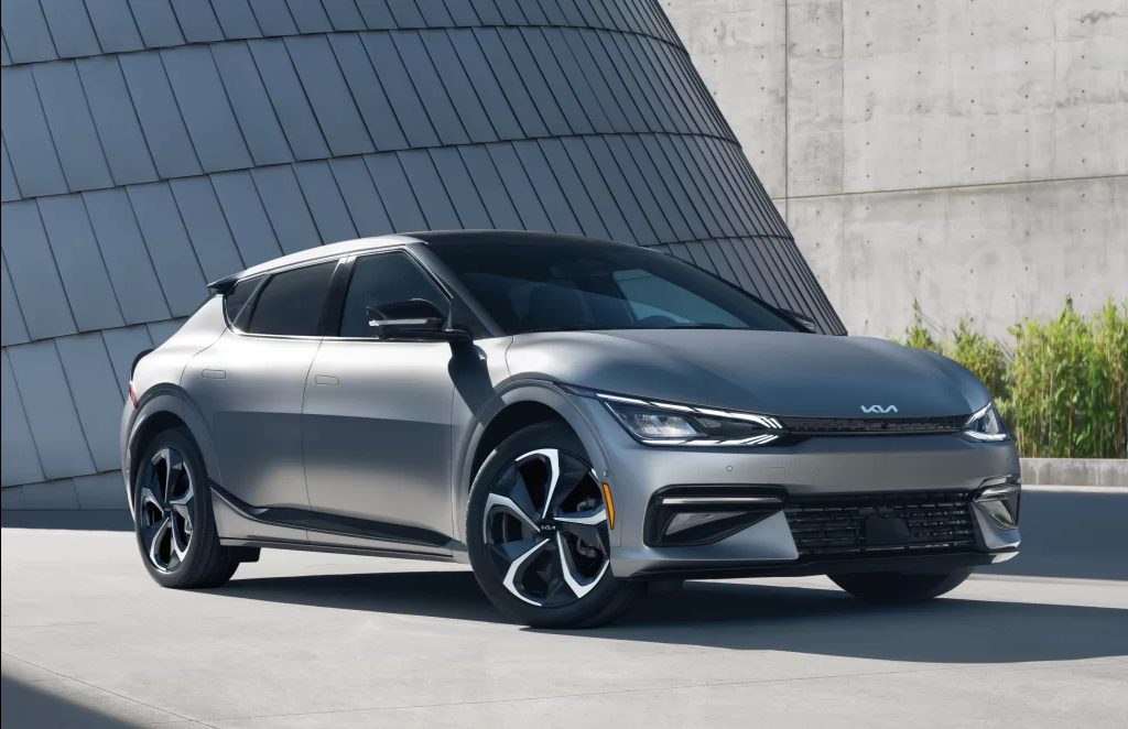 کسب عنوان بهترین خودروی برقی برای کیا EV6 توسط مطبوعات آمریکا