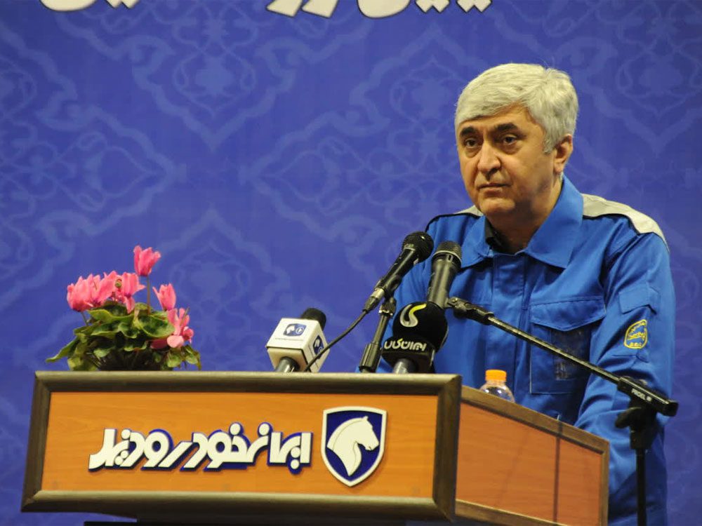پاسخ مدیرعامل ایرانخودرو به منتقدان: برای تحلیل صنعت خودرو باید قدتان هم قد صنعت خودرو شود پاسخ مدیرعامل ایرانخودرو به منتقدان: برای تحلیل صنعت خودرو باید قدتان هم قد صنعت خودرو شود
